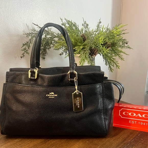 Coach Fulton Satchel - Picture 1 of 13